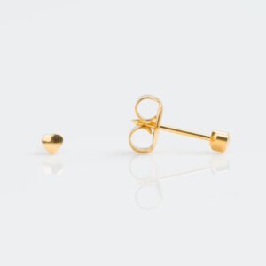 Aretes corazón dorado
